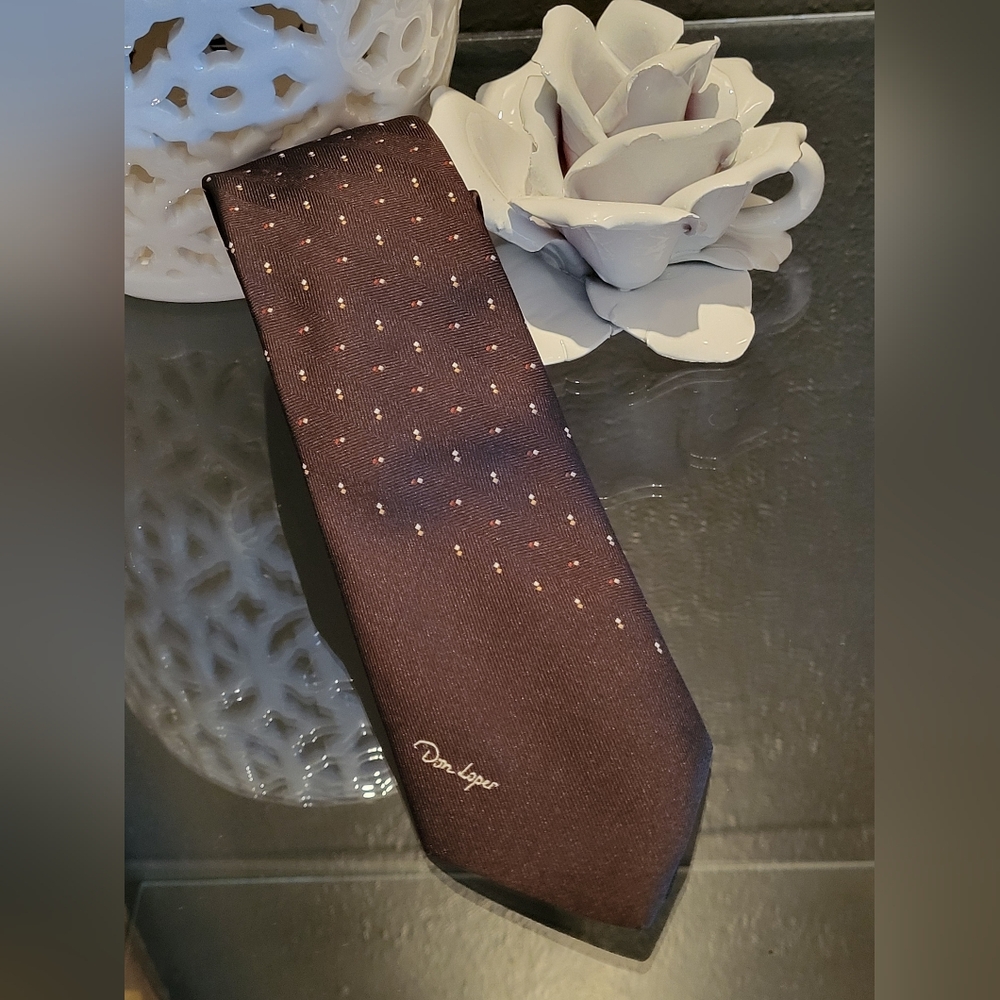 Don Loper Beverly Hills Vtg 60s Texturized Brown Polyester Tie Embroidered Logo